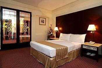Royal Castle Hotel Тайпей Екстериор снимка